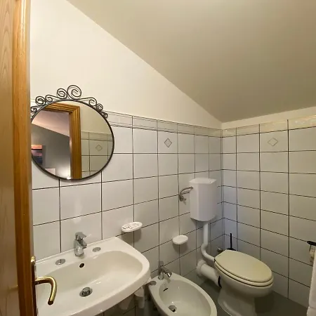 Vacanze Ideali Апартаменты *